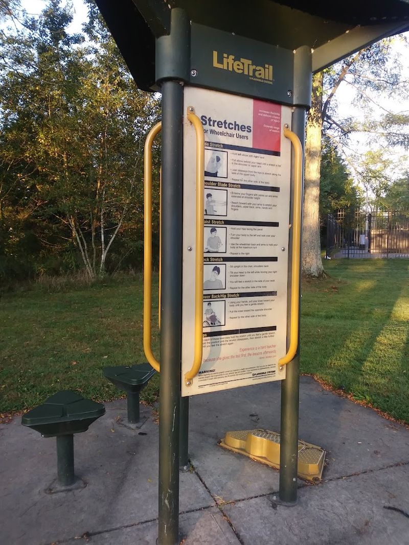 Walking Paths and the Senior-Friendly Lifetrail