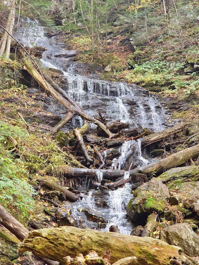 Waterfalls Hidden Along the Slopes Waterfalls Hidden Along the Slopes
