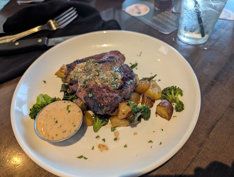 Weekend Prime Rib That Turns Friday Into a Reason to Celebrate Weekend Prime Rib That Turns Friday Into a Reason to Celebrate