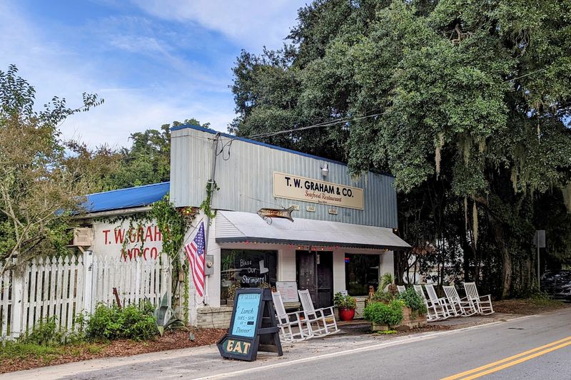 What Makes This Place Different from Every Other Coastal Seafood Spot What Makes This Place Different from Every Other Coastal Seafood Spot