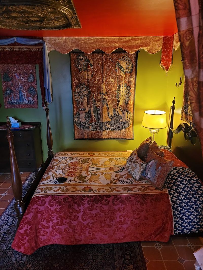 What Makes the Interior So Striking What Makes the Interior So Striking