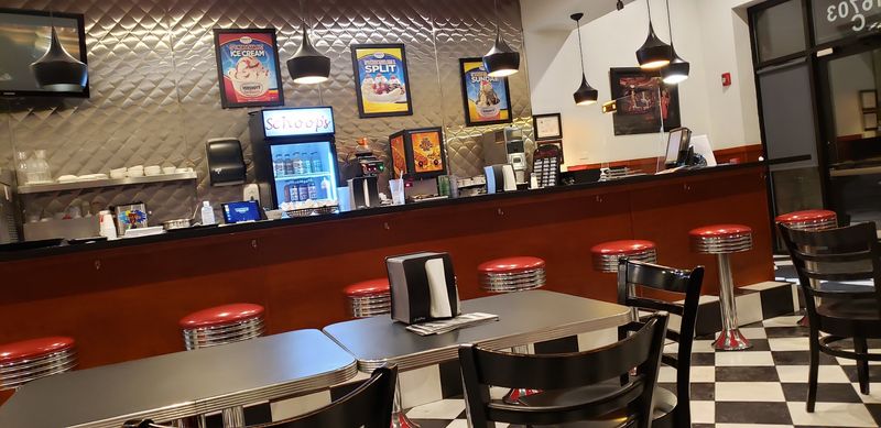 What the Retro Diner Atmosphere Actually Feels Like