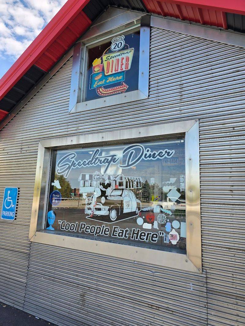 Where Exactly You Can Find This One-of-a-Kind Diner Where Exactly You Can Find This One-of-a-Kind Diner