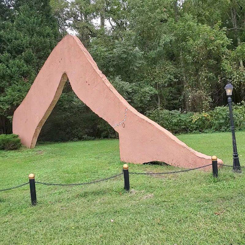 Where Exactly You Can Find This Roadside Wonder Where Exactly You Can Find This Roadside Wonder