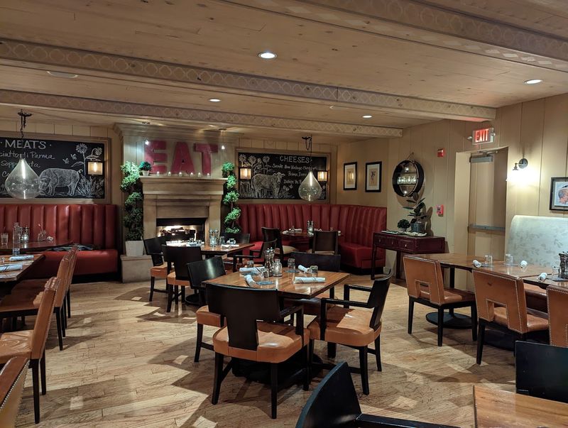 Where History and Modern Dining Share the Same Address Where History and Modern Dining Share the Same Address