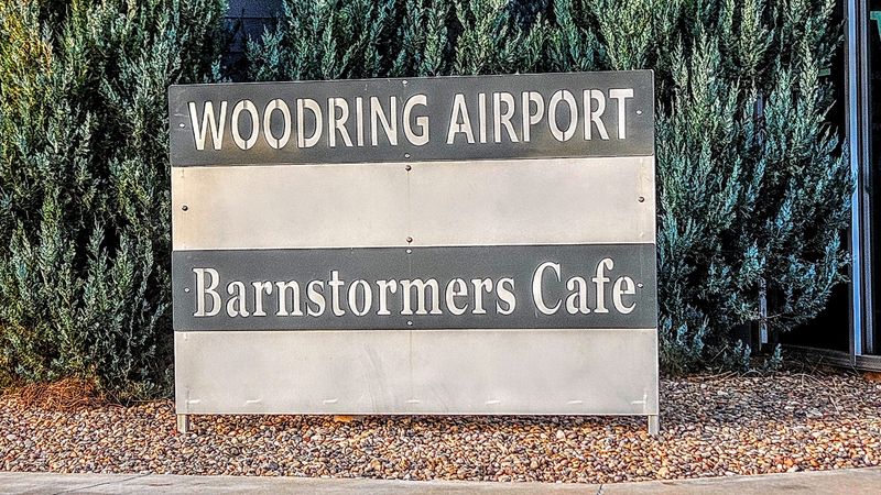 Where to Find This Hidden Airport Diner Where to Find This Hidden Airport Diner