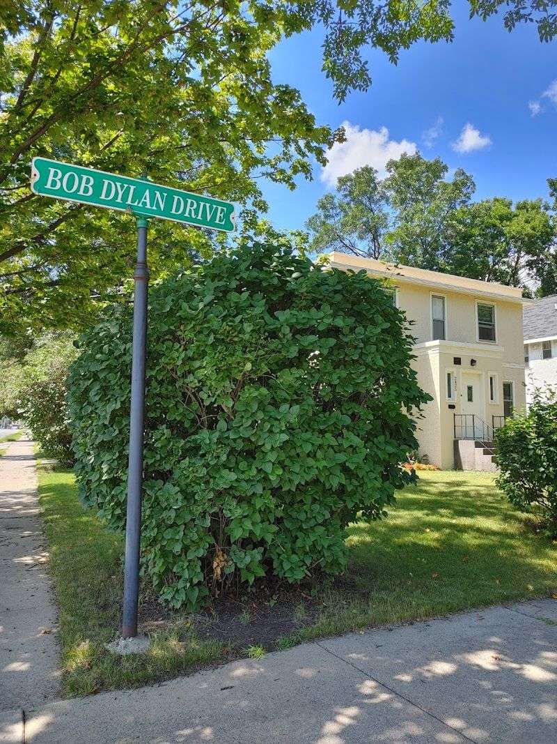 Why Dylan Fans Make the Pilgrimage