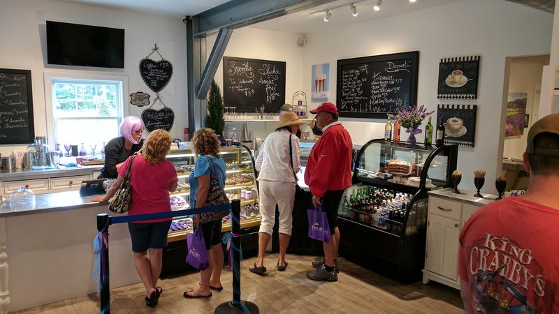 Why Fragrant Isle Keeps Drawing People Back