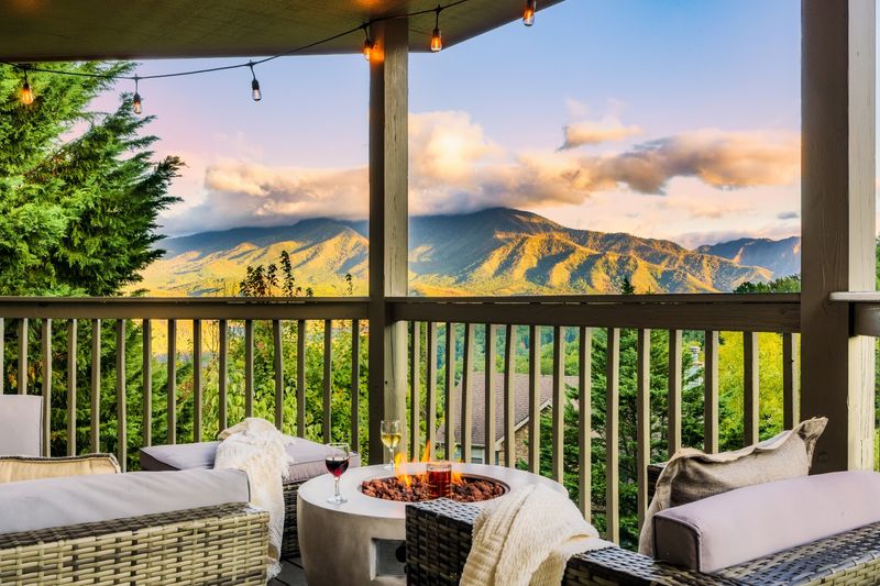 Why Gatlinburg Stays With You Long After You Leave