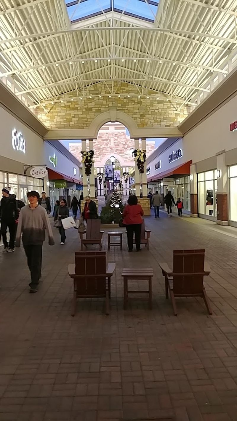 Why Locals Keep Coming Back to This Outlet Why Locals Keep Coming Back to This Outlet