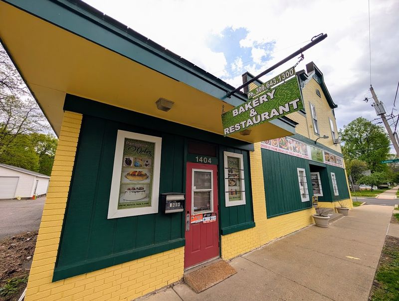 Why Panaderia Ortiz Keeps Drawing People Back Why Panaderia Ortiz Keeps Drawing People Back
