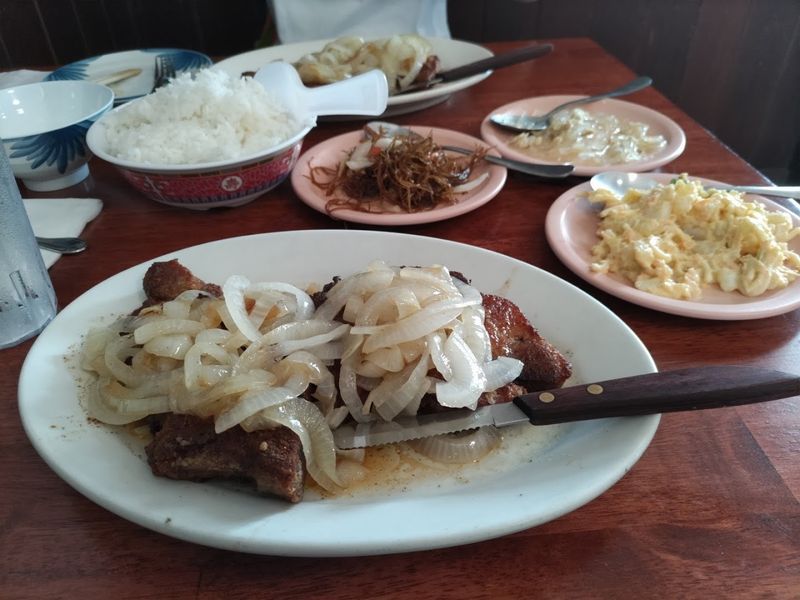 Why People Keep Coming Back Long After They Leave Hawaii