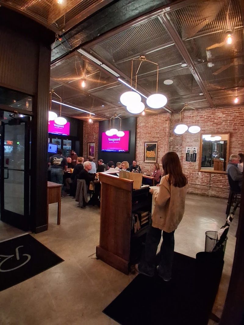 Why This Gastropub Keeps Drawing People Back Why This Gastropub Keeps Drawing People Back