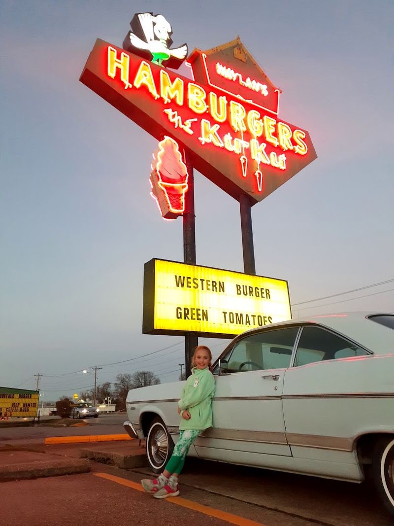 Why This Place Deserves a Spot on Every Route 66 Itinerary Why This Place Deserves a Spot on Every Route 66 Itinerary
