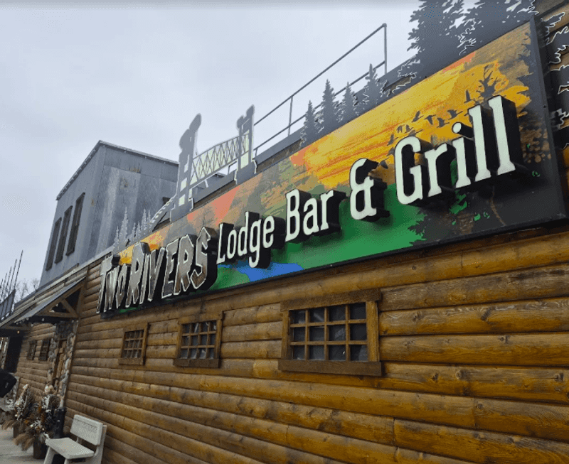Why This Place Stands Apart From Other River Bars in Wisconsin
