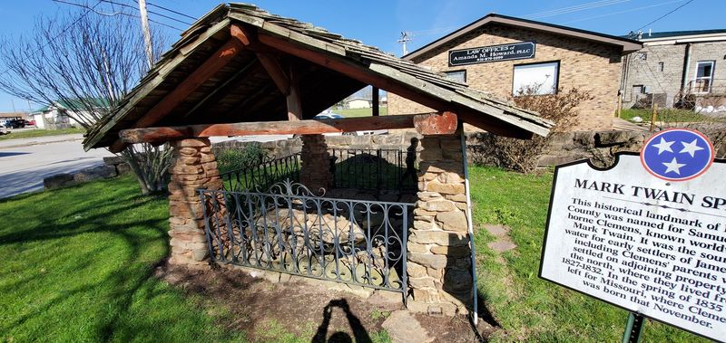 Why This Small Park Deserves a Spot on Your Tennessee Road Trip Why This Small Park Deserves a Spot on Your Tennessee Road Trip