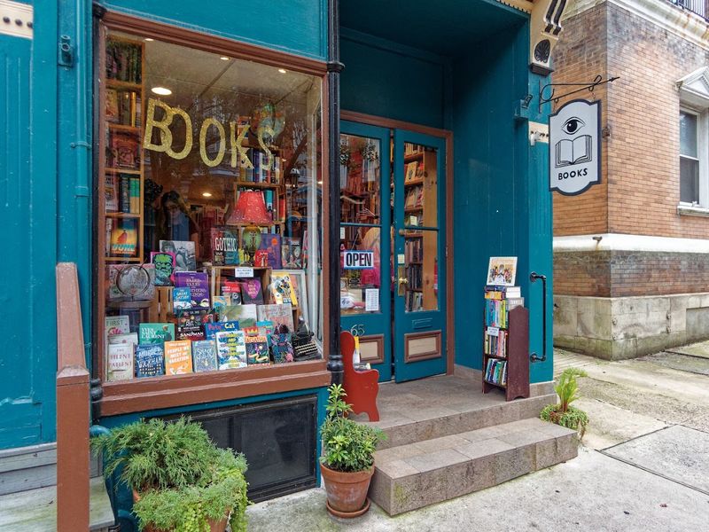 Why a Shop This Small Leaves Such a Big Impression