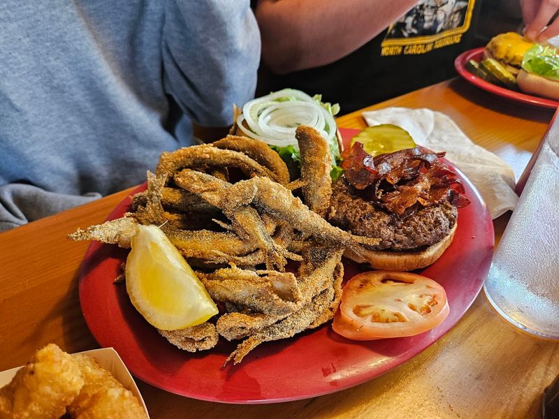 Wings, Smelt, and a Menu That Goes Beyond Burgers Wings, Smelt, and a Menu That Goes Beyond Burgers
