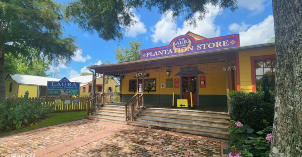 This Louisiana Plantation Tells the Powerful Story of Créole Life and Slavery
