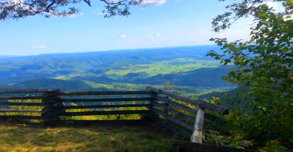 11 West Virginia Hiking Trails With Incredible Mountain Views