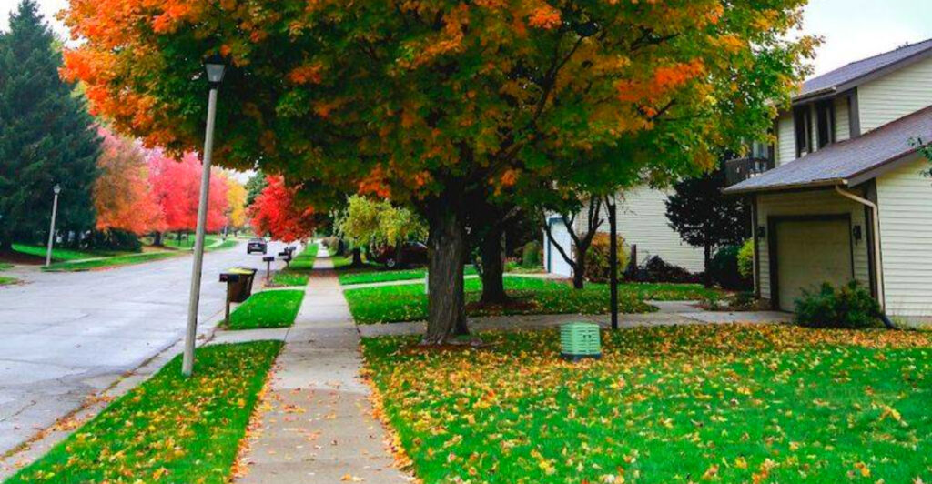 15 U.S. Towns Where Residents Say Life Is Better