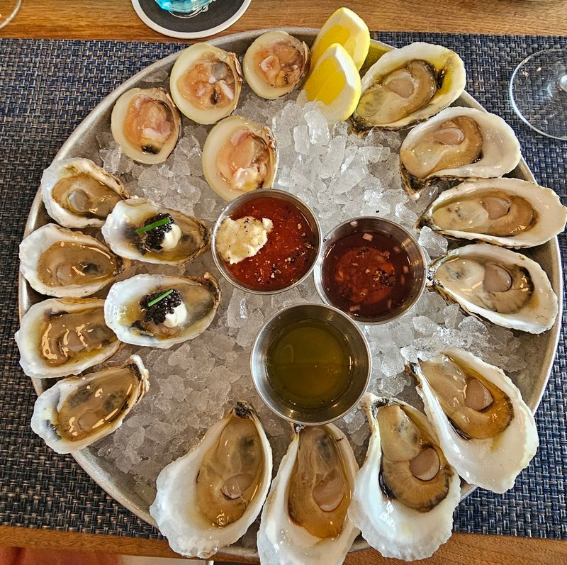 167 Raw Oyster Bar, Charleston, South Carolina 167 Raw Oyster Bar, Charleston, South Carolina
