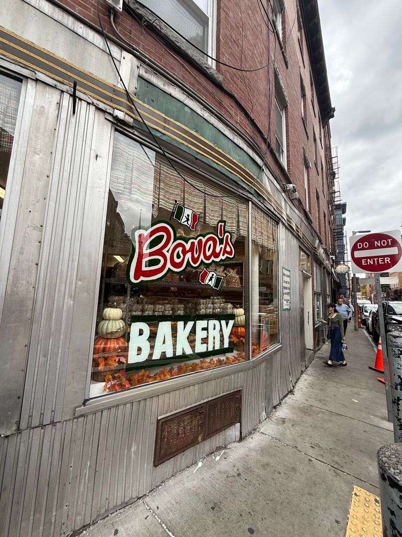 A 24-Hour Landmark on Salem Street