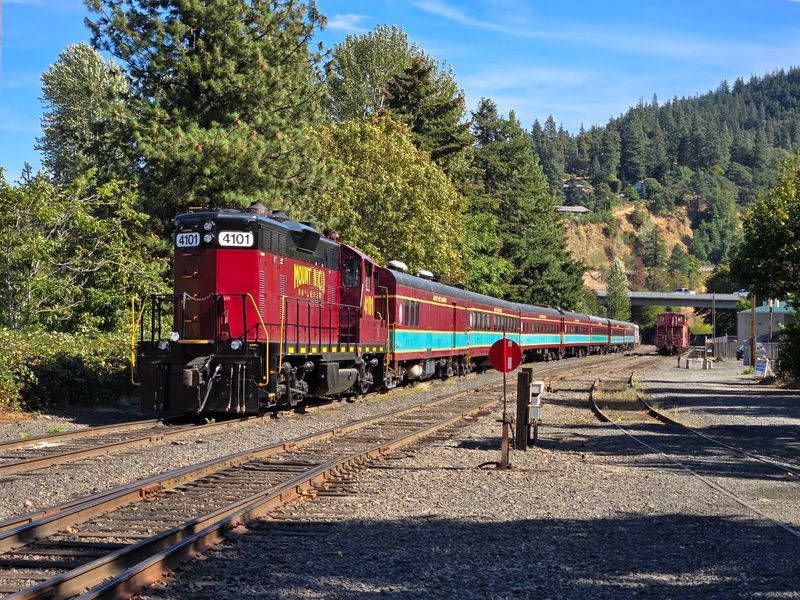 A Century of Rolling Through the Gorge A Century of Rolling Through the Gorge