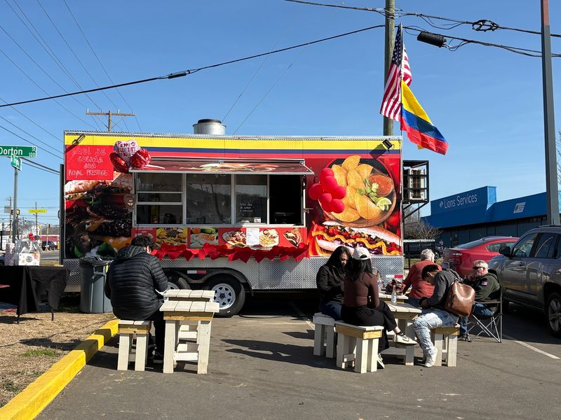 A Colombian Kitchen Parked on North Tryon Street