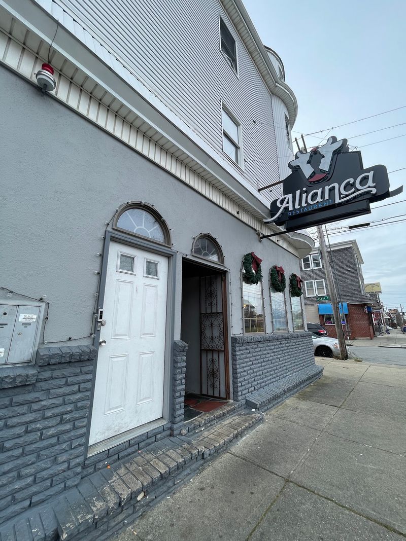 A Corner Kitchen With a Cult Following