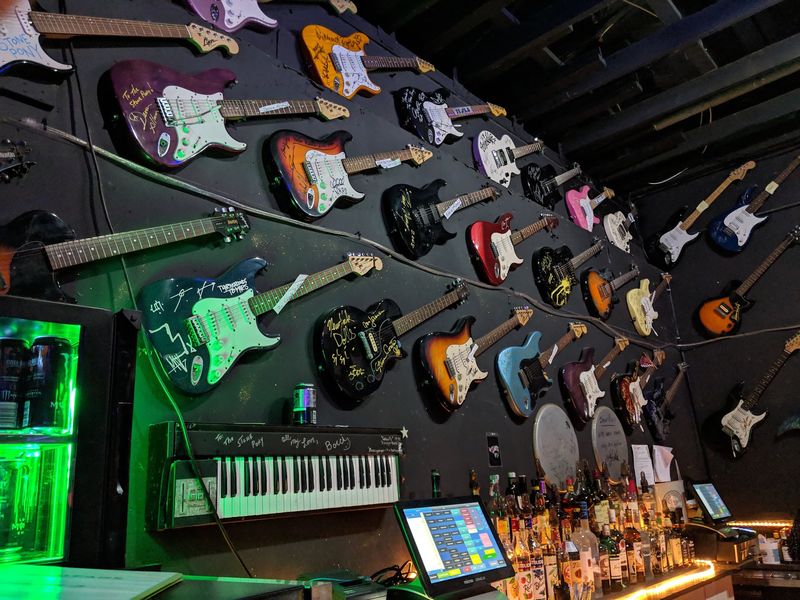 A Daytime Look Around For Music Fans A Daytime Look Around For Music Fans