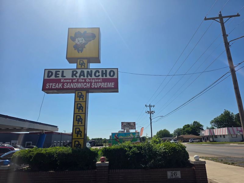 A Drive-In That Has Stood the Test of Time A Drive-In That Has Stood the Test of Time