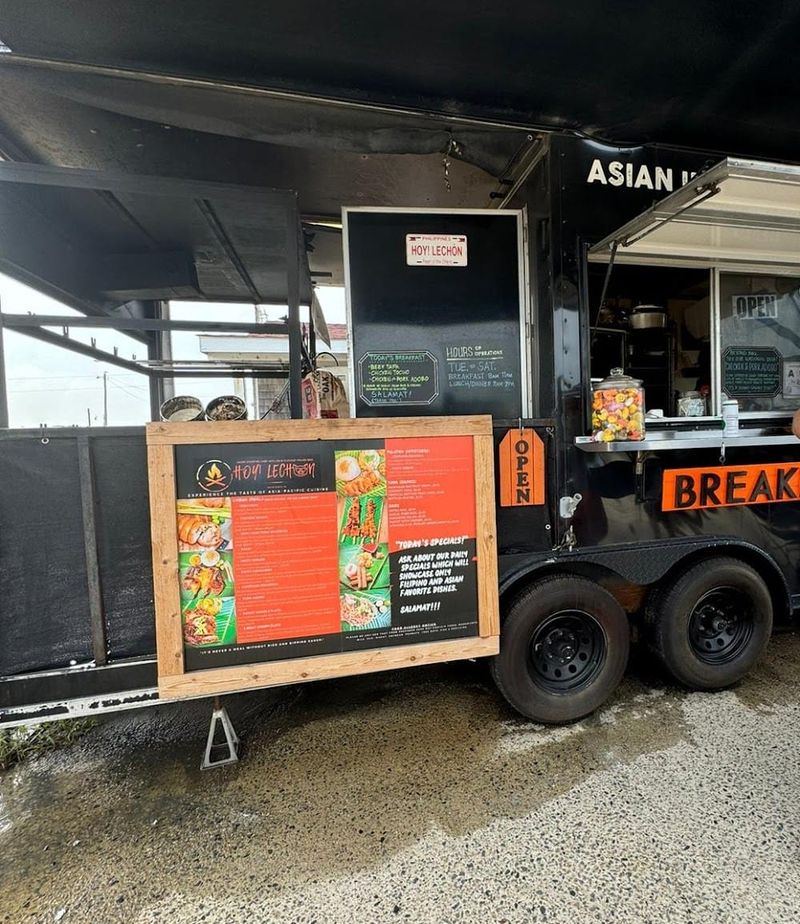 A Filipino barbecue trailer appears on the Rodanthe roadside A Filipino barbecue trailer appears on the Rodanthe roadside