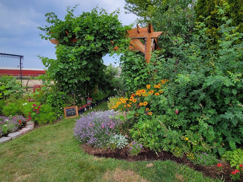 A Flower Bouquet Garden Is Coming, and It Sounds Spectacular
