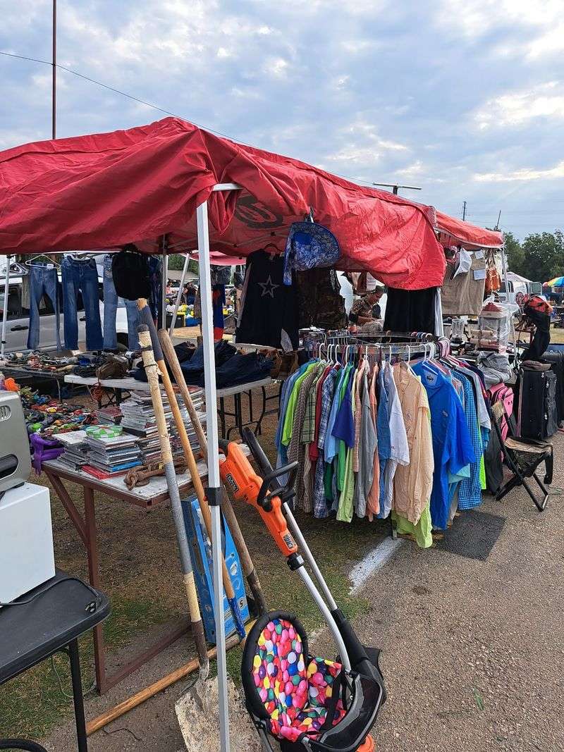A Giant Open-Air Bazaar on the South Side of San Antonio