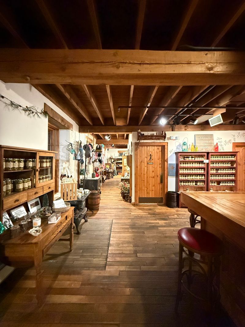 A Gift Shop Worth Browsing A Gift Shop Worth Browsing