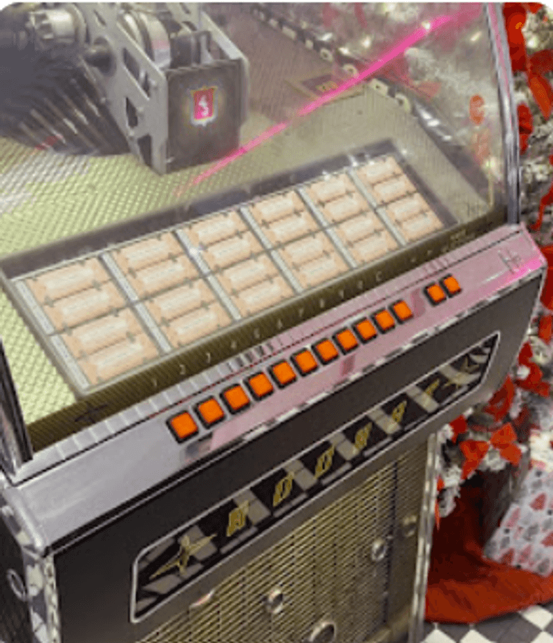 A Jukebox and Oldies That Set the Mood