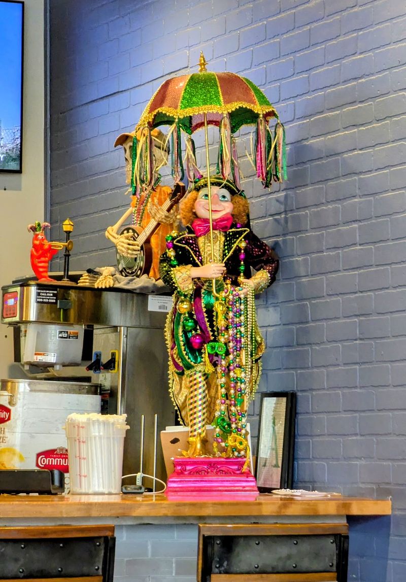 A Mardi Gras Atmosphere That Feels Genuinely Festive A Mardi Gras Atmosphere That Feels Genuinely Festive