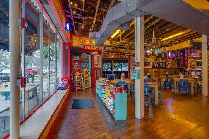 A Neighborhood Smokehouse on Belmont Boulevard