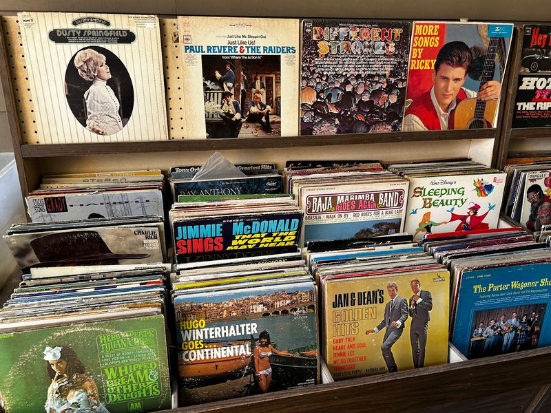 A Paradise for 45 Collectors