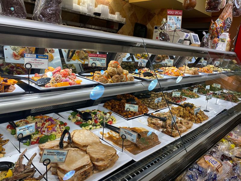 A Prepared-Food Section With Serious Pull A Prepared-Food Section With Serious Pull