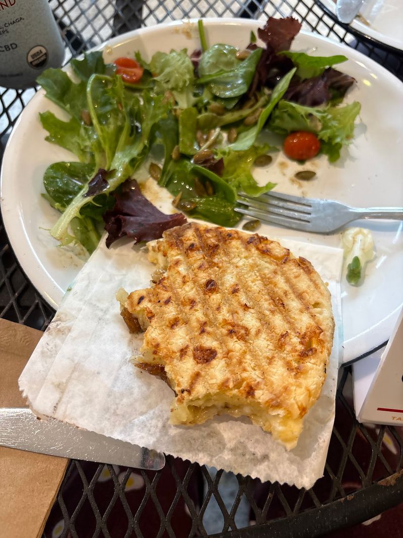 A Quiche With a Crust Worth Talking About