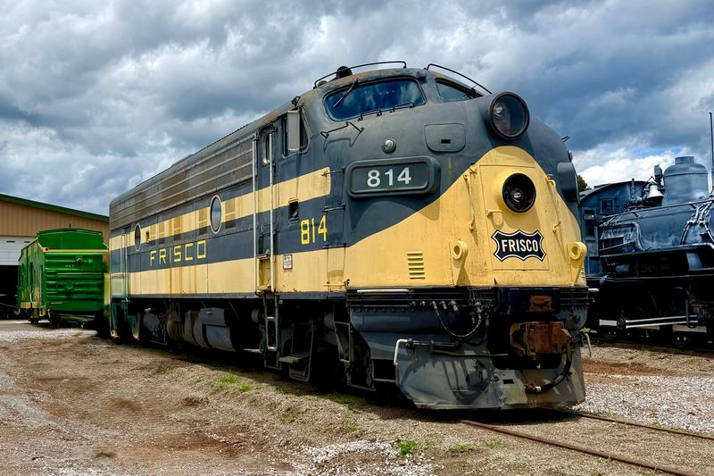 A Railroad Collection Built on Volunteer Passion