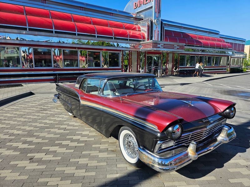 A Slice of the 1950s in the Heart of Pigeon Forge