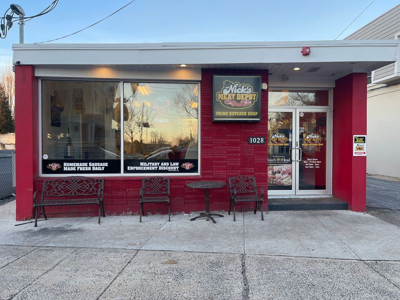 A Small Business With Old-School Pull A Small Business With Old-School Pull