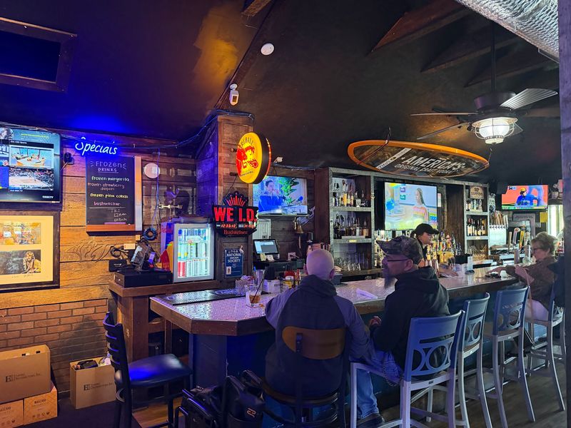 A Sports Bar Side Too A Sports Bar Side Too