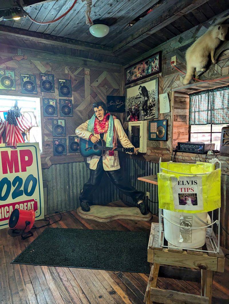 A Spot That Works Just as Well for Groups as It Does for Solo Visitors