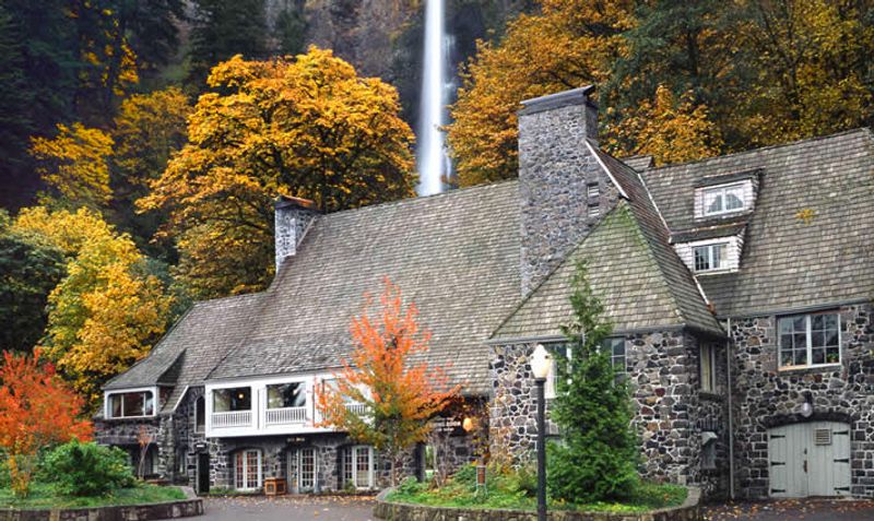 A Stone Lodge in the Heart of the Columbia River Gorge A Stone Lodge in the Heart of the Columbia River Gorge
