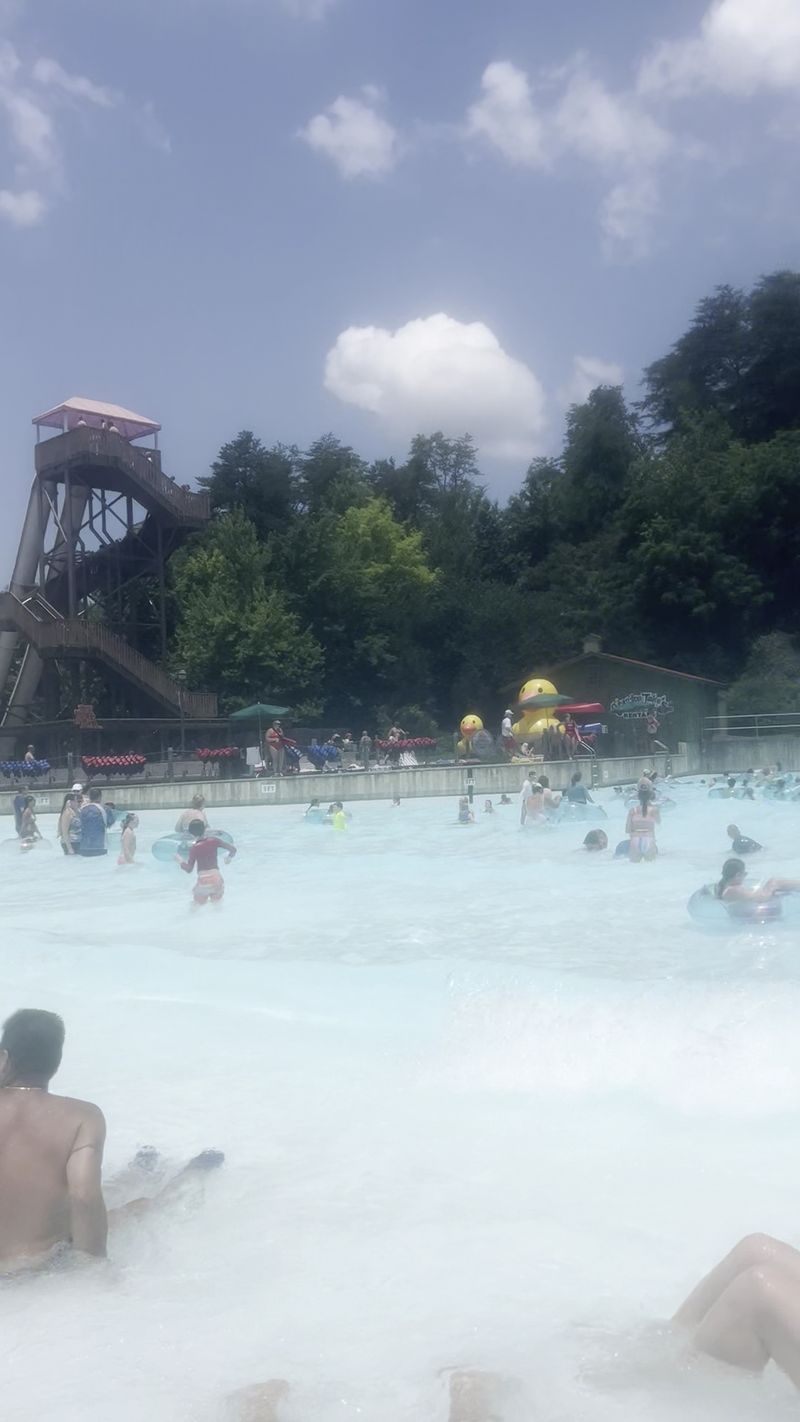 A Wave Pool That Packs a Punch A Wave Pool That Packs a Punch