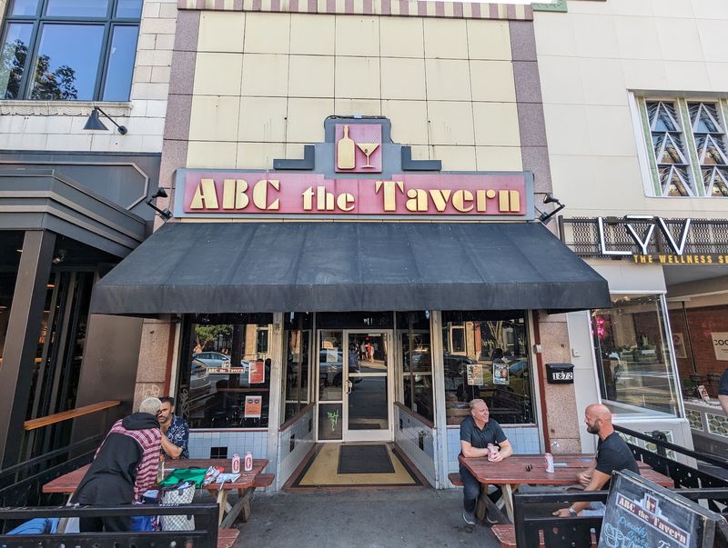 A West 25th Street Institution Worth Finding A West 25th Street Institution Worth Finding